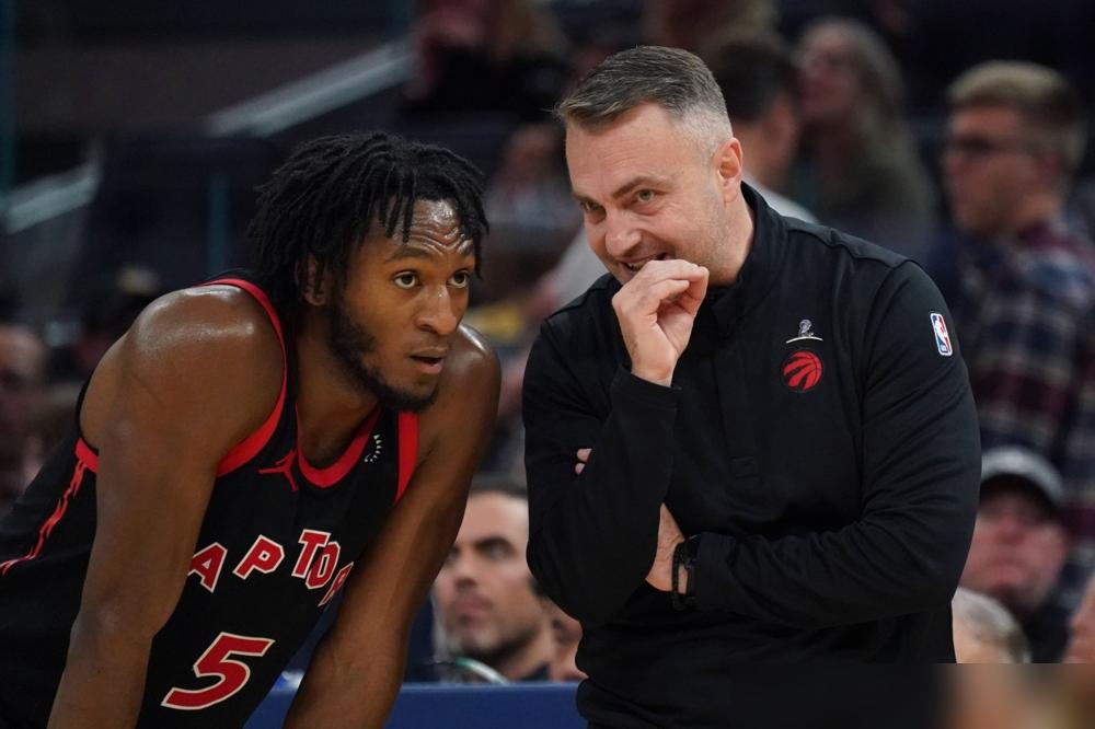 猛龙以为36岁的哈登好欺负，放他单打？结果被老炮儿上了一课。 4月2...