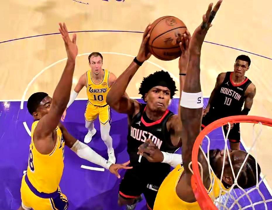 老詹快攻的时候，杜兰特真的追不上吗？    2021年西部决赛G2，湖...