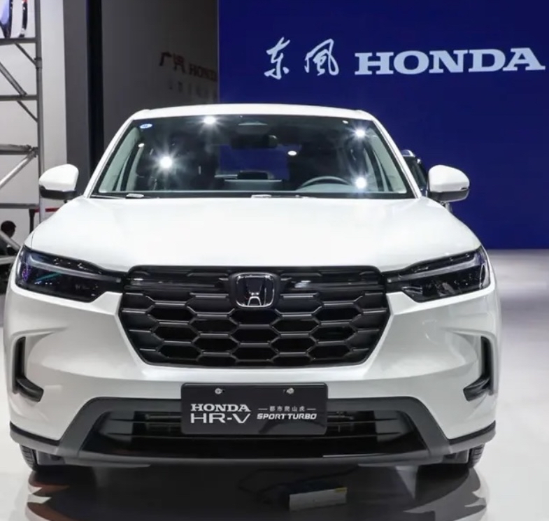 1月8日东风本田新版HR-V上市啦，这可是2026年东风本田首款车。它...