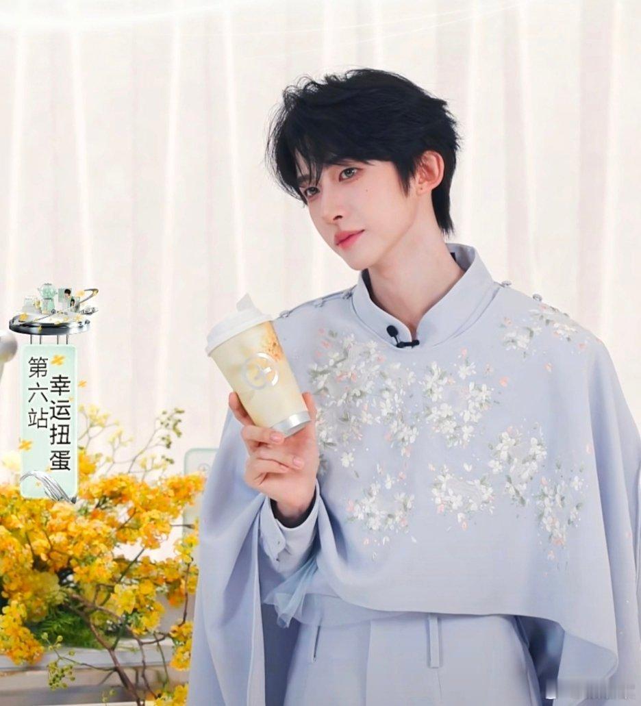 #刘宇廿六驭梦山河# 💙#刘宇0824生日快乐# 

超话想升到八级，能给点经验吗？

​