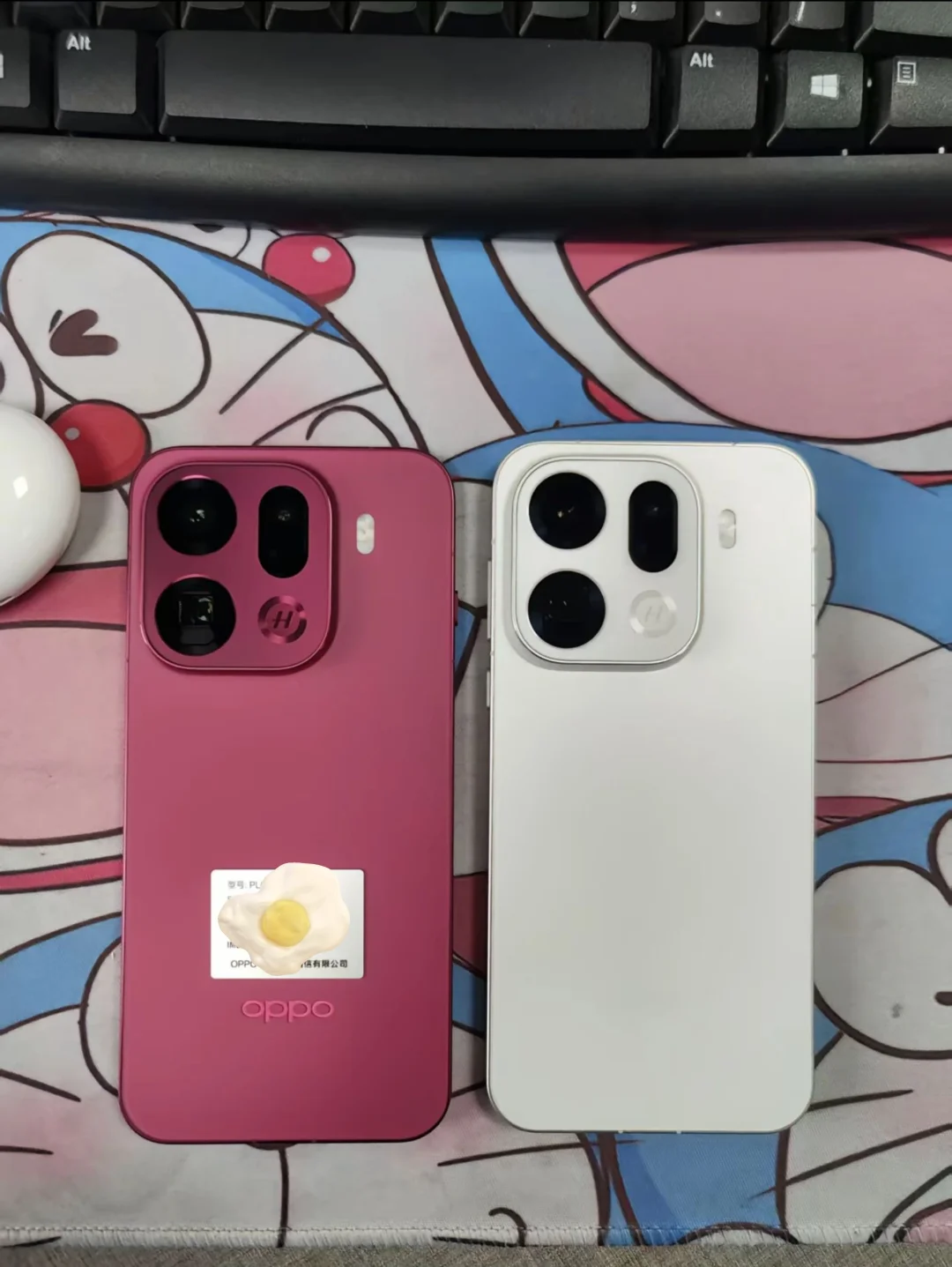 红色还是白色OPPO find x9pro好看？