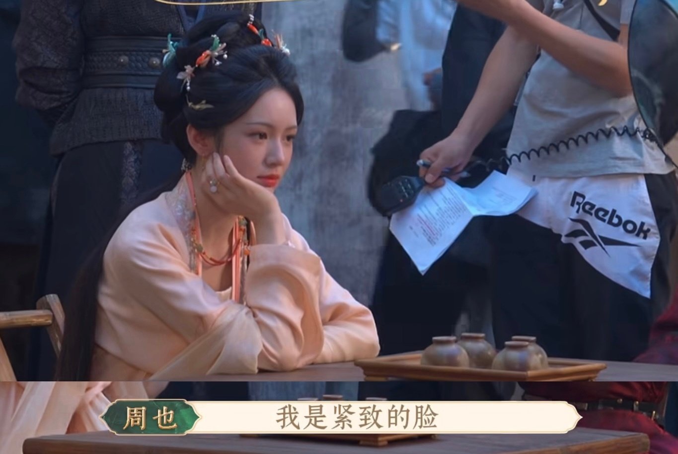 当你有一个对自己的美貌有清醒认知并很爱自己的女儿 ​