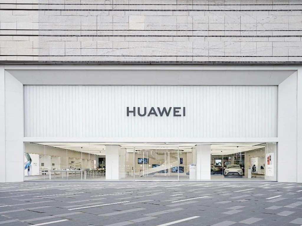 12GB+1TB！华为新机官宣：9月2日，正式发布！






华为近期的新品节奏可谓安排的有点密不透风。
在9月7日华为Mate XT 2发布会与9月23日华为Mate 90系列发布会之间，一场打头阵的全球发布会已经率先定档，9月2日，德国慕尼黑，华为将举办主题为Chase the Wild的全