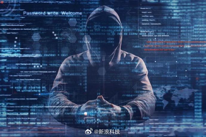 【#韩国多家银行疑遭AI攻击#】综合韩联社、《韩民族日报》《韩国经济》等韩媒6日报道，韩国多家银行近期接连遭黑客攻击，发生个人信息泄露事件，疑似有人工智能（AI）参与。 据韩联社及韩国金融部门消息，近期韩国多家银行接连遭黑客攻击，新韩银行约2.5万名客户信息泄露，KB国民银行119名客户信息泄露 ​