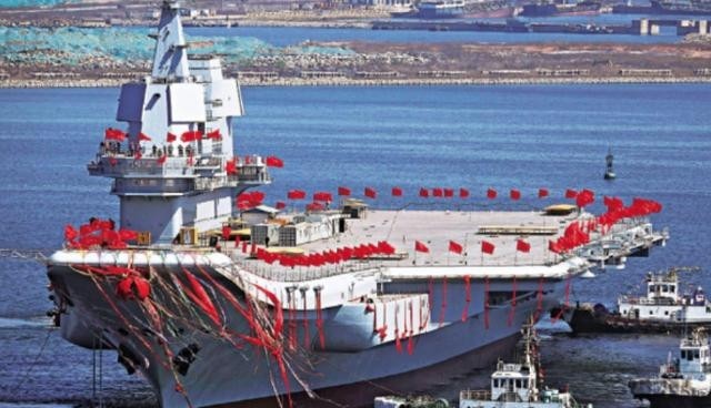 坚决抵制中国建造核动力航母？不打仗优点满满，一打仗全是短板？随着福建舰海试进程的推进，针对中国核动力航母的话题愈发增多，同时也出现一些争论，部分人员坚决抵制中国建造核动力航母，宣称不打仗优点满满，一打仗全是短板。

一艘航母究竟有没有价值，不能只看它停靠港口时是否威武，也不能简单用“核动力”三个字判