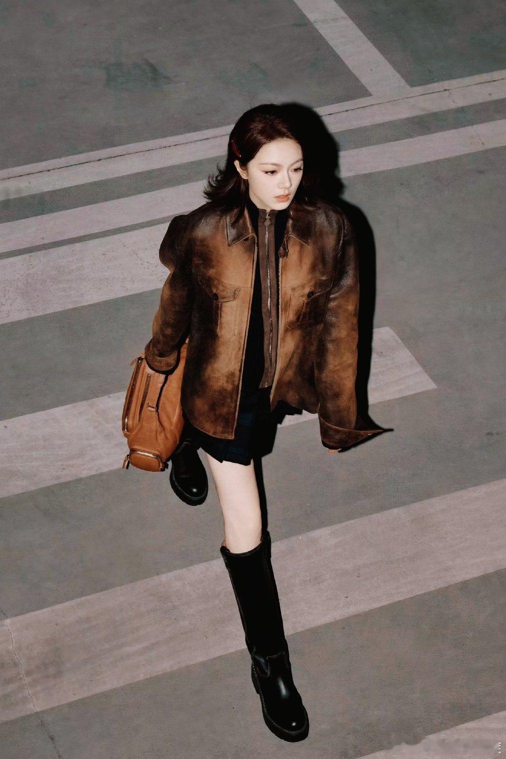 #赵今麦[超话]# 赴一场Miu Miu之约✨ ​