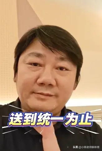 短短一句“送到统一为止”！国货格局拉满，家国情怀拉满！


张雪的心智绝对在一般商人之上，他很清楚说出这种话之后会引起何种反应？这种反应效应比无数个广告都管用，第一时间就被央视公众号转载无数！

张雪机车的名气，在机车圈几乎无人不晓。而台湾素来号称“机车王国”，本土机车产业发展成熟，可在大排量重型机