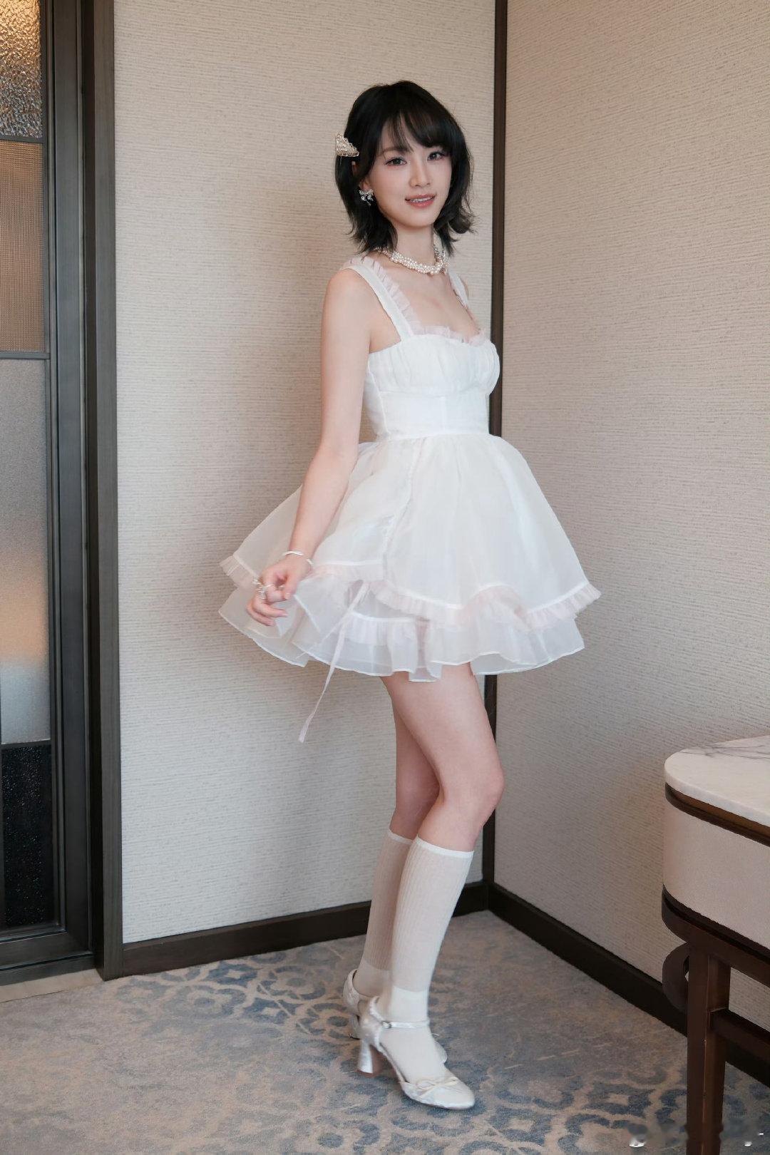 #黄灿灿[超话]# 💚#黄灿灿全肯定# 💚#黄灿灿想你的我像一只猫# 

𝓡𝓸𝓼𝓮 𝔀𝓲𝓵𝓵 𝓫𝓵𝓸𝓸𝓶 𝓪𝓵𝓵 𝓽𝓱𝓮 𝓽𝓲𝓶𝓮. “玫瑰花会一直盛开.”

​