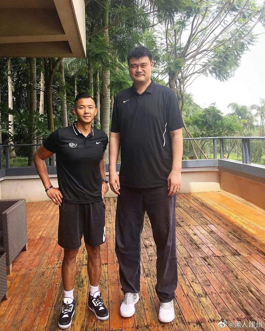 姚明和陈建州合照 ​