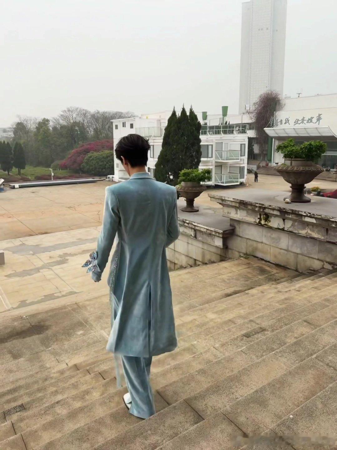 #张凌赫[超话]##张凌赫##张凌赫开始推理吧# 收官快乐宝宝​