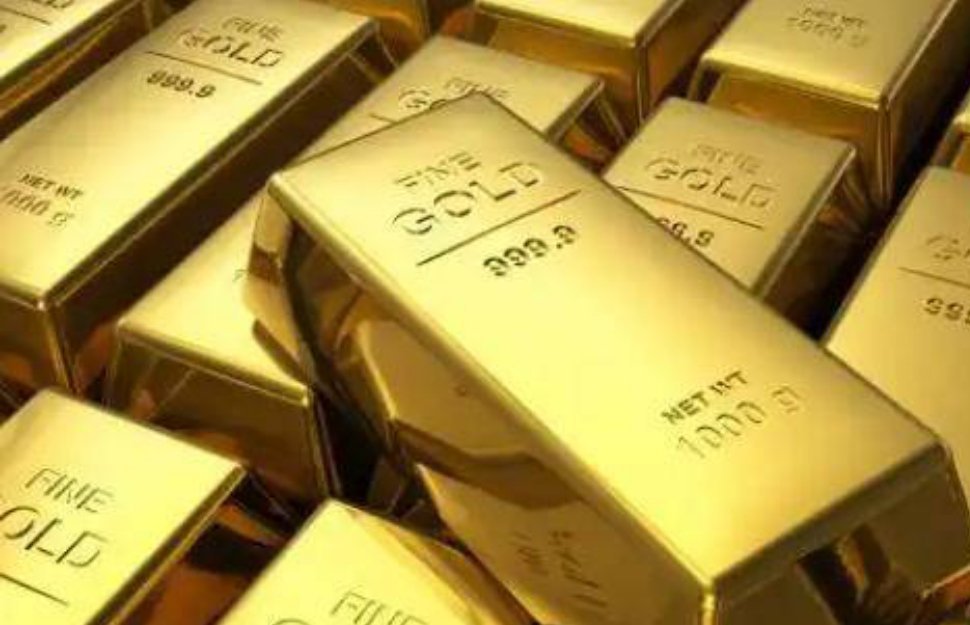 金饰单克直降400元，本以为会迎来抢购潮，如今市场却遇冷，消费者观望...