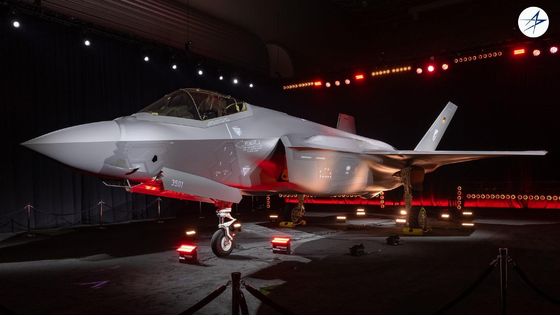 今天，德国空军首架F-35举行正式交付仪式，标志着德国空军首次拥有了第五代战机。#烽火问鼎计划# ​