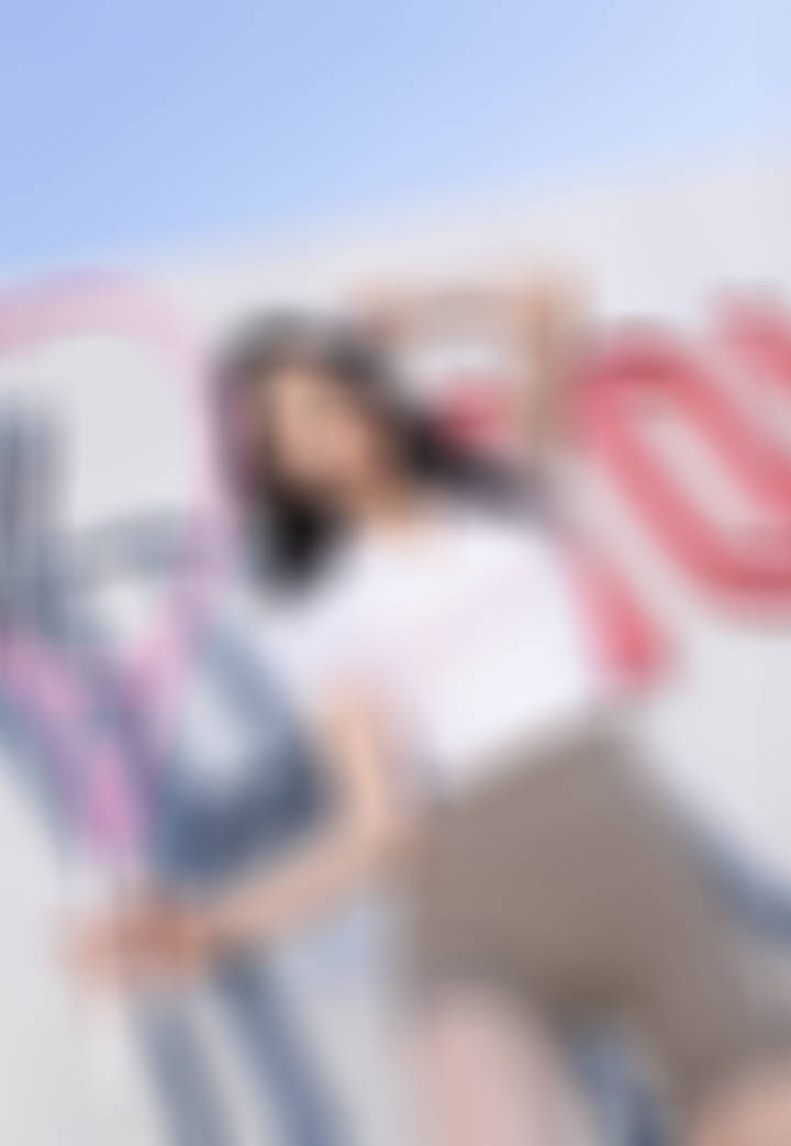 No.11106 鱼子酱Fish    ② 阳光照亮她修长的双腿，脚步...