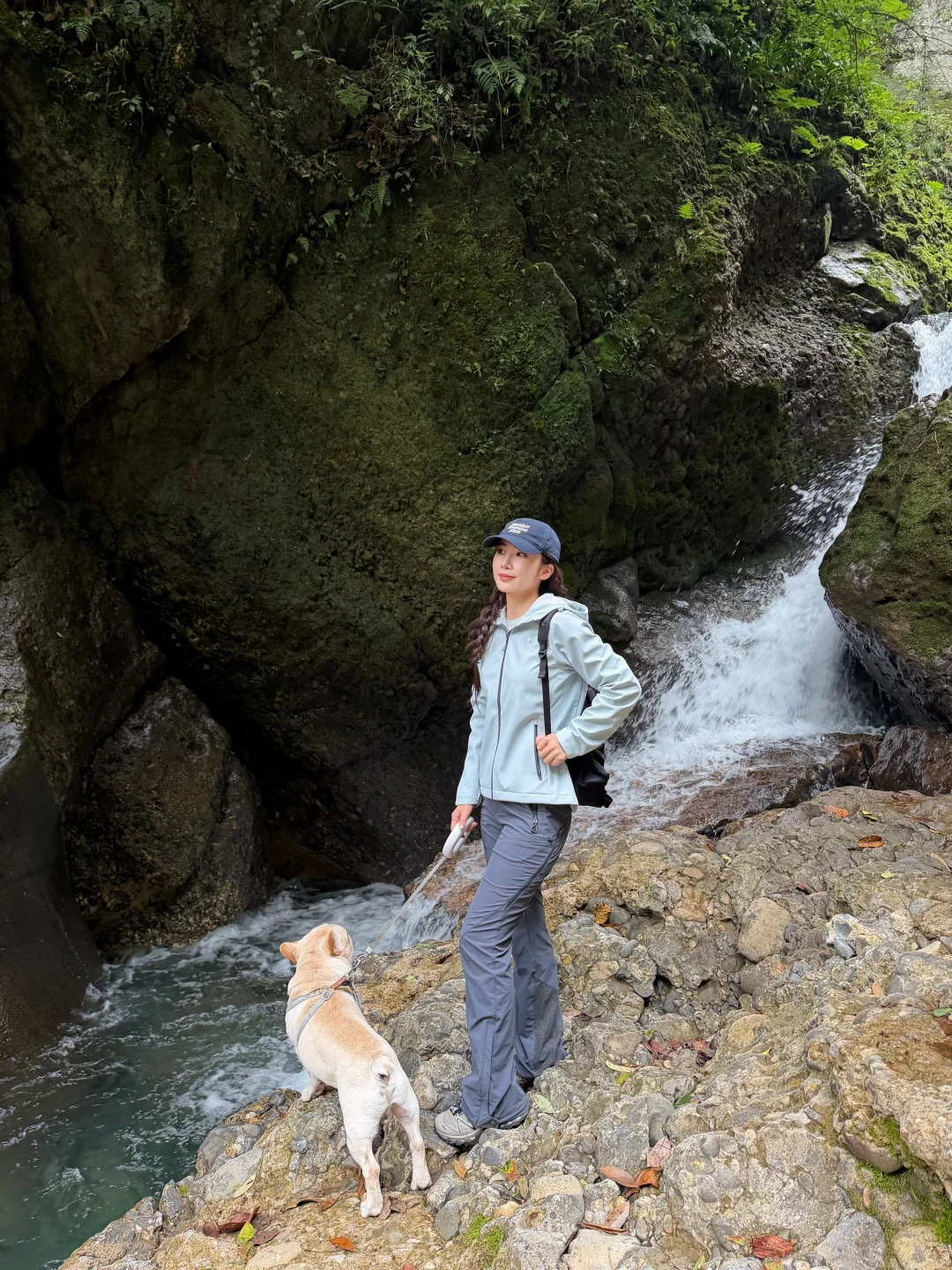 带狗狗去山里玩～