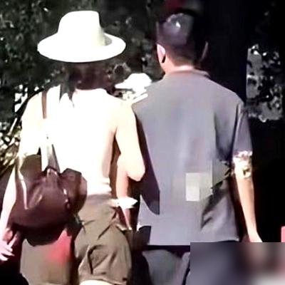 李梦生了，孩子爹不是豪门，是个拍短片的导演，邬浪。
两人今年街头牵手被拍，没藏着，直接认了。现在娃都落地了，领没领证不知道，但人压根没打算跟你交代。
这导演也不是素人，短片《雪云》进过戛纳、柏林。没钱是真没钱，有才也是真有才。李梦挑人，从来不看钱袋子。
回头看，她演《兰香如故》正热播，片场旧账