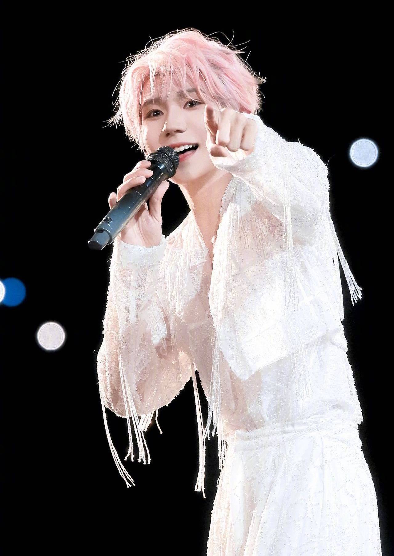 王源演唱会月饼藏金币，宠粉营销又出圈