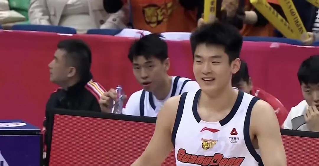 太刺激了！广东队加时16分大逆转青岛，赛后杜锋一席话太“杀人诛心”了！...