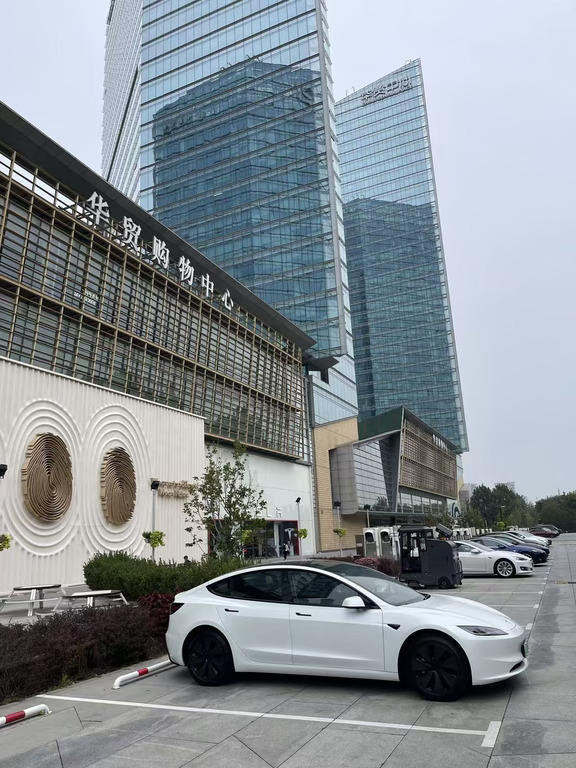 特斯拉Model 3重磅更新