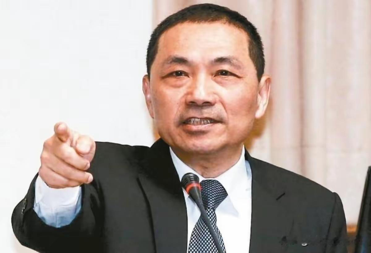 侯友谊出来回应了！在蔡康永表示我没有支持过“台独”之后，10月28日，新北市市长侯友谊表示，每一个人不应该因为立场不同，就要受到任何的压力，台湾是一个自由民主的社会，也是多元的社会，大家要尊重每个人的意见表达，这才是台湾最可贵的地方。不少岛内舆论解读，侯友谊这番说法，似乎是认为蔡康永此举只是立场表达