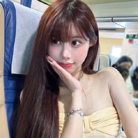 三岁伊Evelyn