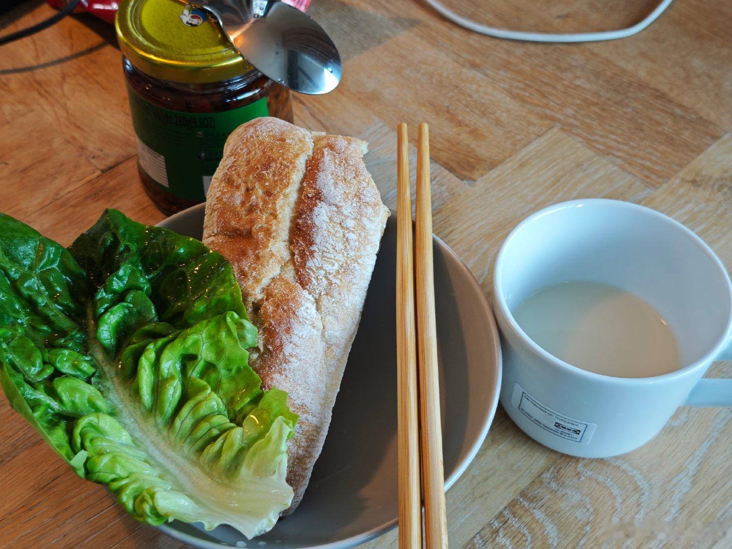论如何把食物拍得像凶杀案现场 ​