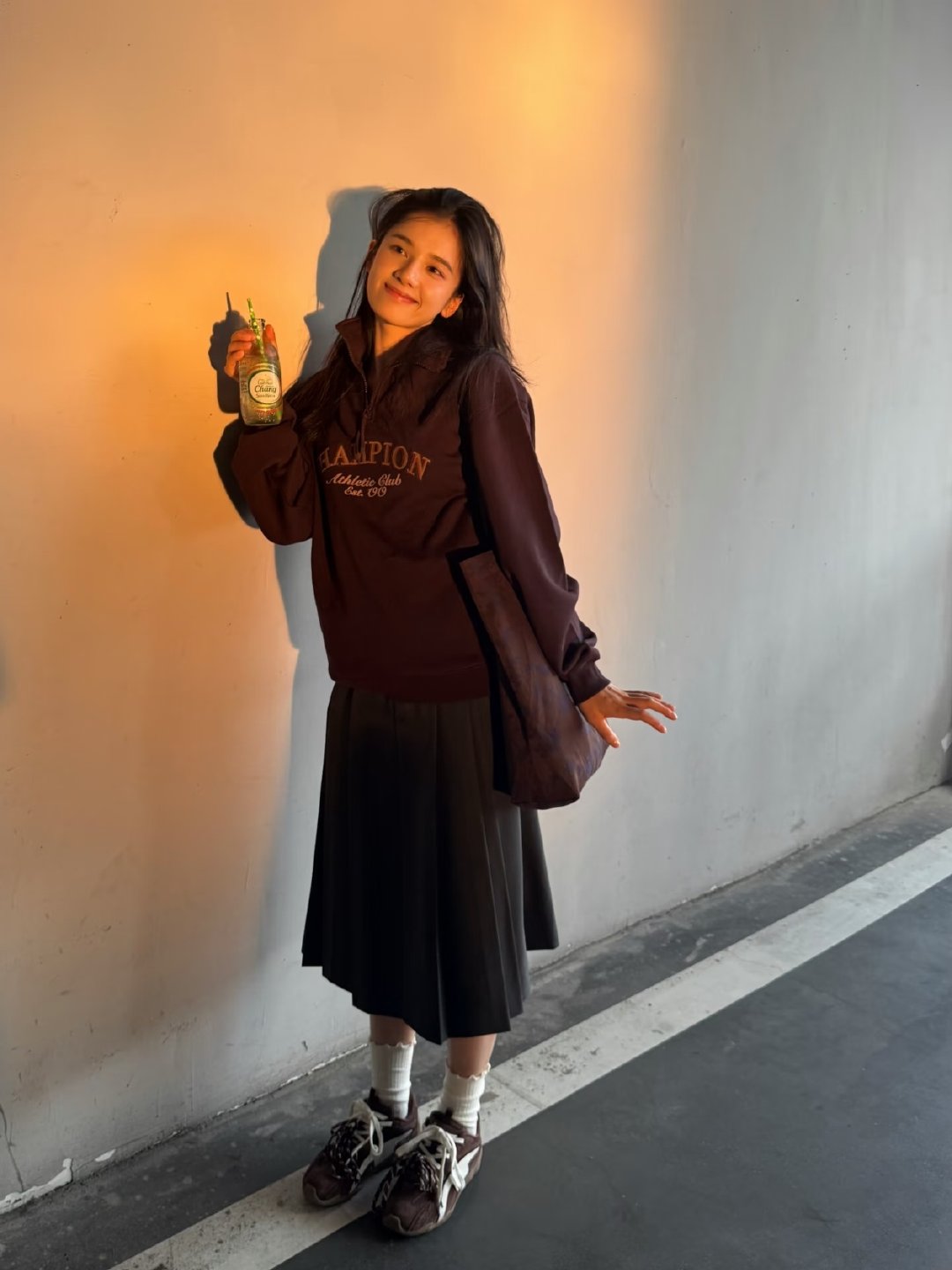 #张婧仪[超话]#[微风] #张婧仪苗靖# [微风]#张婧仪代言比亚迪秦max#

 喜欢黄昏时分秾丽的晚霞，喜欢四季更迭的季风讯息，但还是最喜欢你。 ​