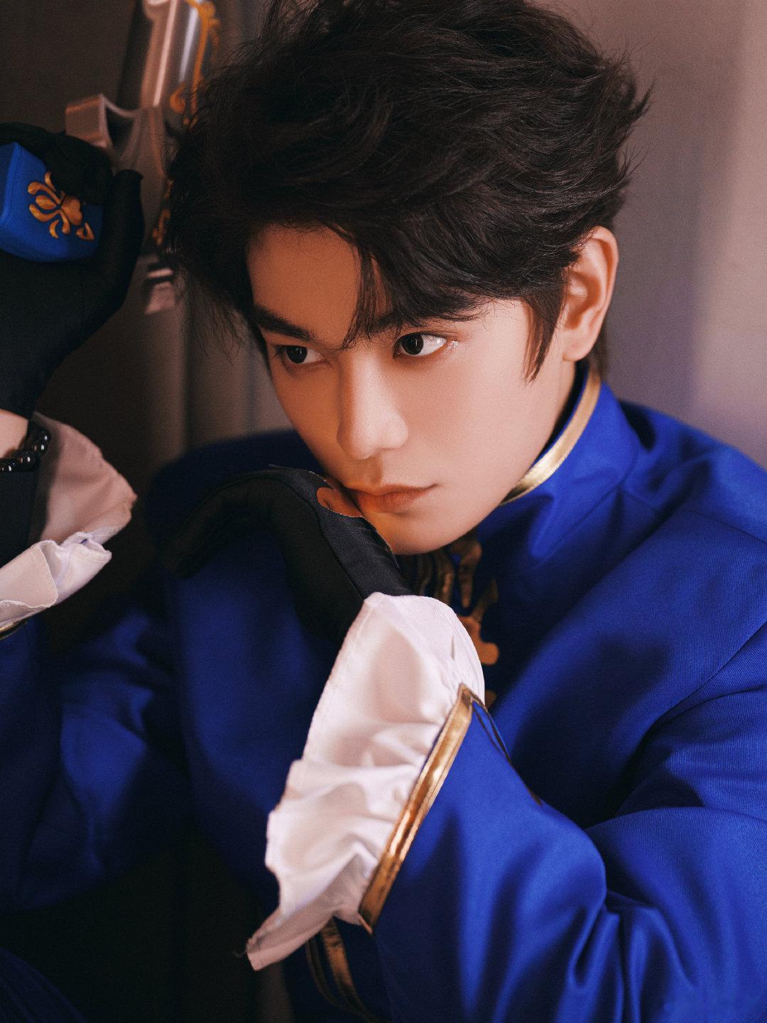 #丁禹兮赵凌# dyx#丁禹兮花开锦绣#

碾伯所的旧刀刻满豁口，每一道都是向死而生的印记，见证草根逆袭的传奇，血泪铺就青云路。

​