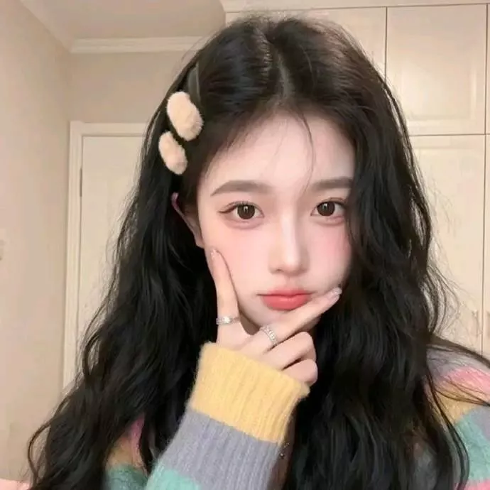 甜美萌妹，可爱到爆棚💖