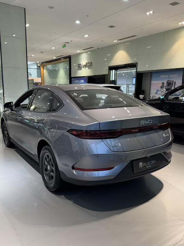 武汉秦plus dmi128km 灰色现车，抄底价直出！