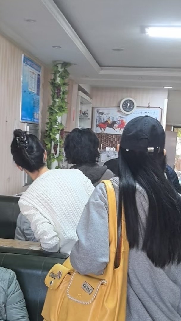 69•【萌之力】真的会有人连后脑勺都很萌吗☺️☺️☺️☺️☺️
#宋祖儿# ​