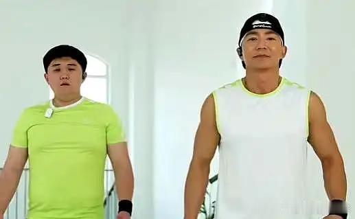 看完刘畊宏目前的状态，我直接做了个决定，把家里所有瘦身相关用品全部扔掉，清空收藏的运动视频 ​