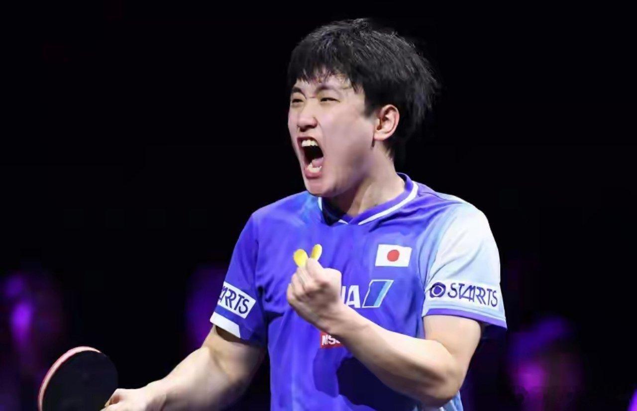 5日晚间WTT冠军赛：16强诞生，张本剃光头，向鹏下一轮对手确定！8月...
