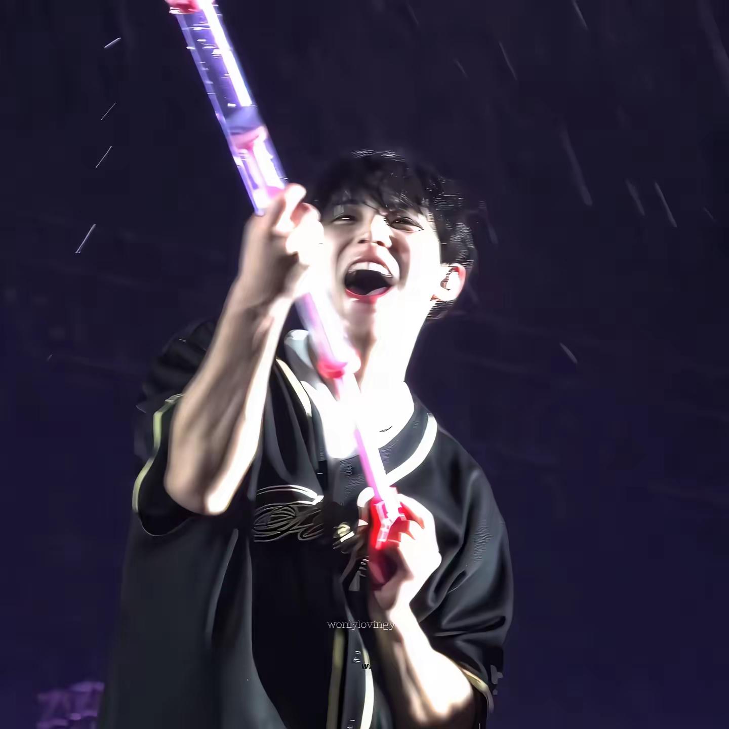 小狗闯祸！！金珉奎