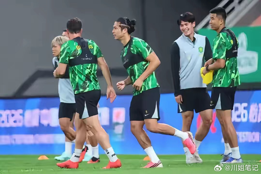 亚冠精英联赛东亚区第 2 轮，今日赛程（10 月 13 日）
​​1、18:00 🇨🇳上海海港 VS 🇰🇷大田市民
​2、20:15 🇹🇭武里南联 VS 🇨🇳北京国安
​比赛看点：
​【上海海港 VS 大田市民】，本场比赛是中韩两支俱乐部之间的对决。上海海港队坐镇主场，进攻火力非常的猛，首轮6-4大胜拉查 ​