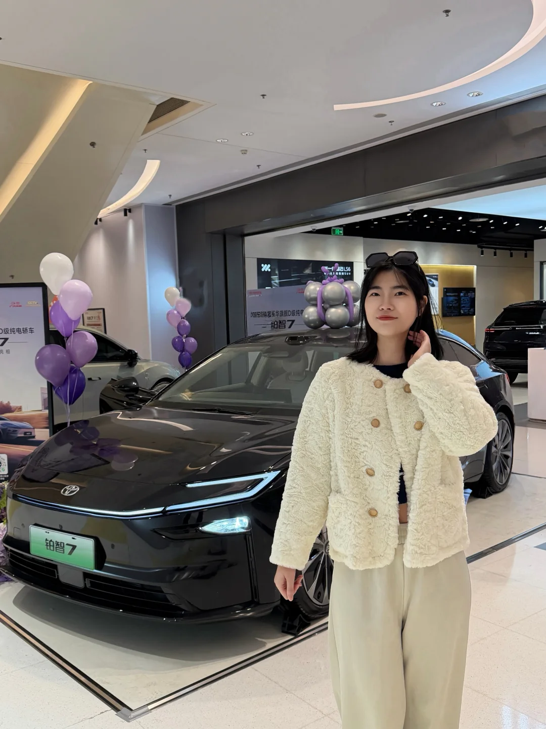 逛商场偶遇丰田铂智7🚗一眼心动的优雅气场✨