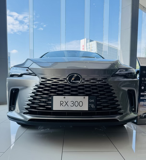 成都看车｜雷克萨斯RX 300实车实拍