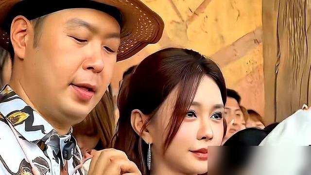 杜海涛在镜头前说想要孩子，沈梦辰只回了一句：婴儿床从来不是人生的标配。
这话搁在结婚四年的两口子身上，听着像软钉子，其实是硬边界。一个在催，一个在挡，当着全国观众的面，谁也没给谁台阶。
可私底下呢？前阵子郑州动物园，杜海涛全程给沈梦辰拍照、喷驱蚊水、手牵得死紧，他妈就在旁边。结婚四年，相恋十三年