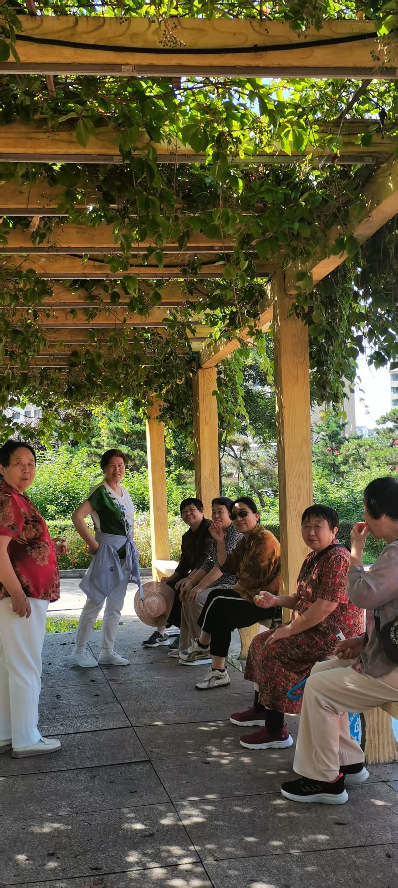 酒肉朋友千千万 真正知己有几人