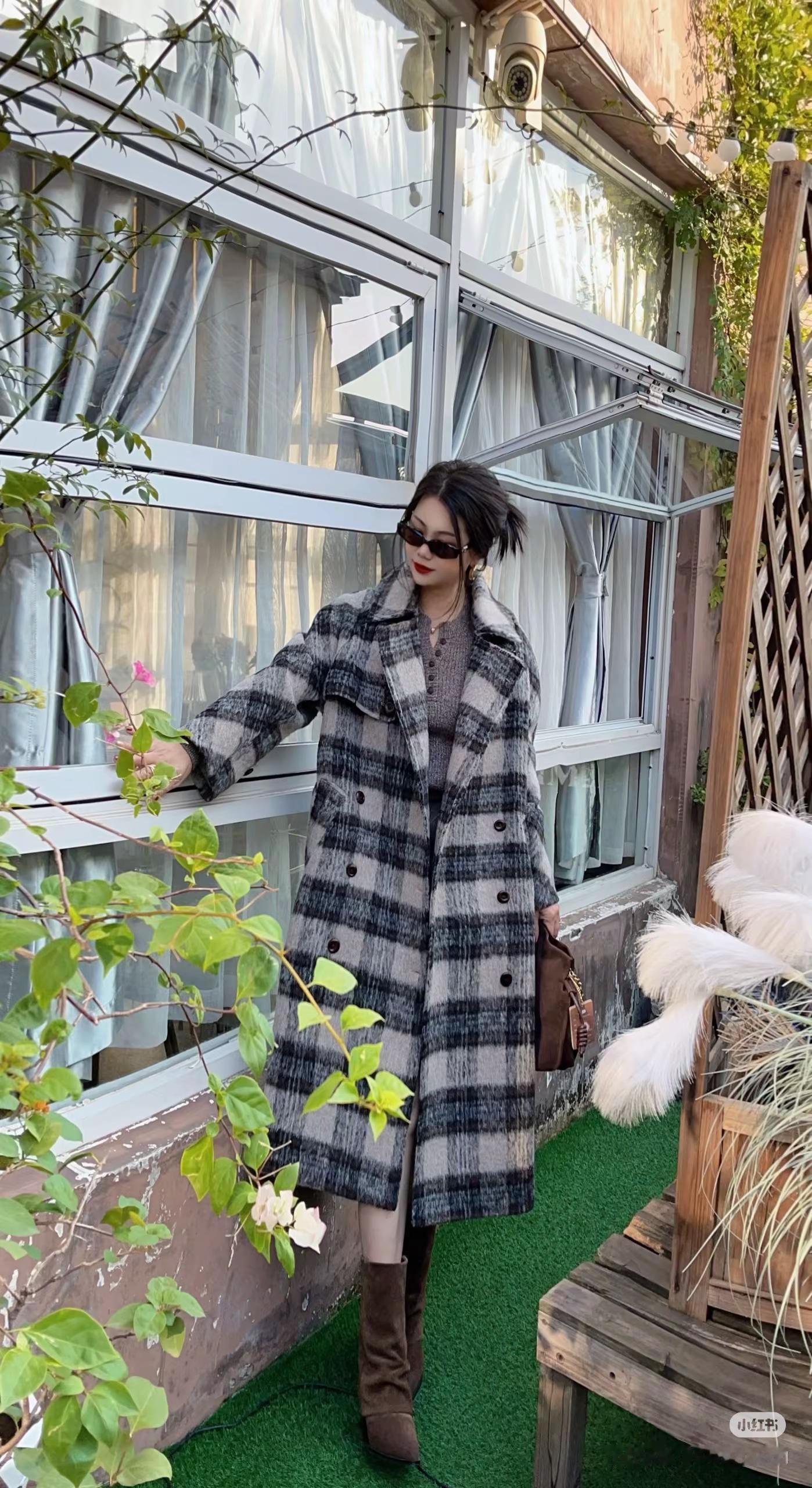 <p>街拍小姐姐穿搭秀 高级感穿搭 慵懒风穿搭 佧茜文 <!--{im...