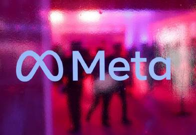 【Meta 8000人被裁、6000岗位冻结】据彭博社报道，Meta周...