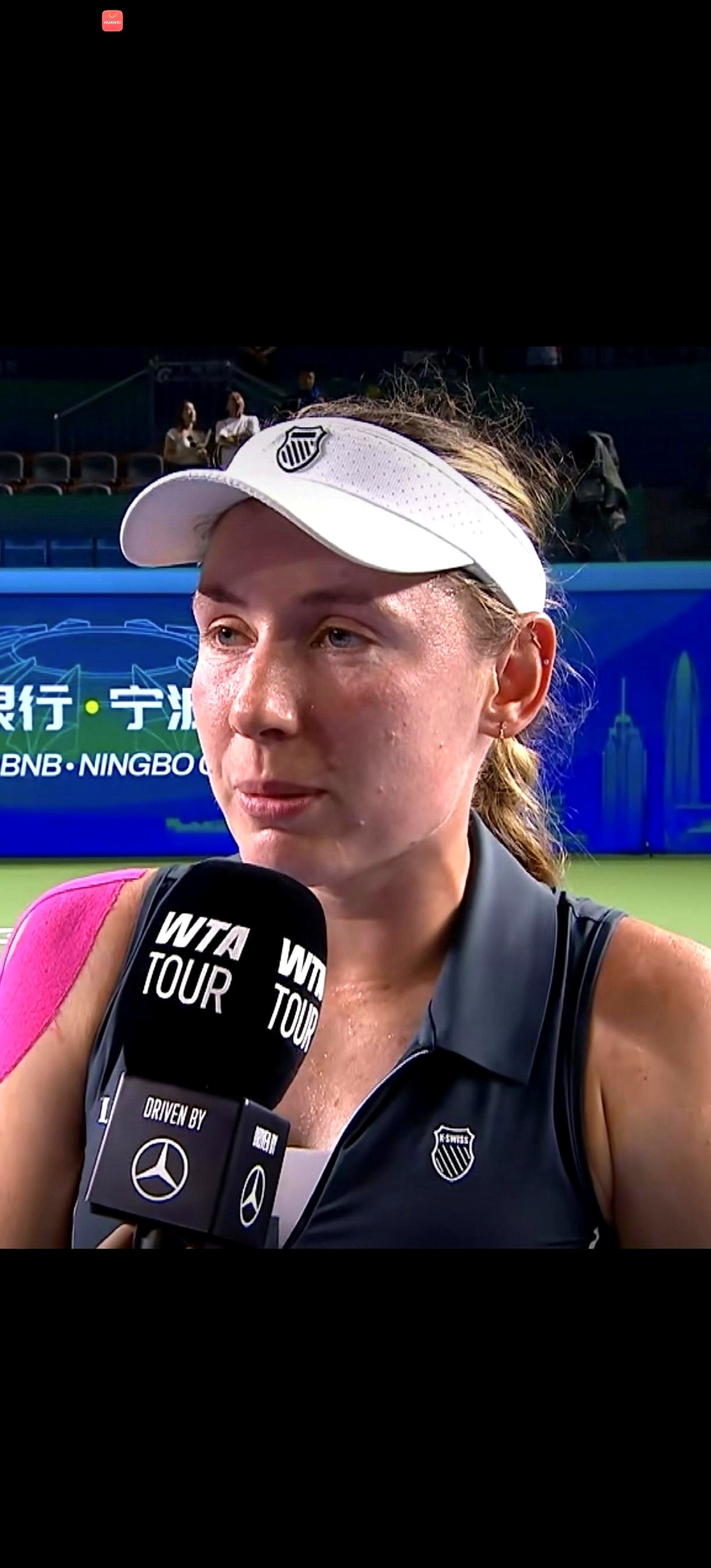 斯瓦泰克没来，扎哈罗娃顶替出战。

WTA500宁波站下半区今天13点准时开打。第一场就是布兹科娃对阵递补进来的扎哈罗娃。随后费尔南德斯碰萨斯诺维奇，8号种子科斯蒂亚战贝莱克。

真正的硬仗压在晚上19点：3号种子科斯秋克死磕亚历山德洛娃。

头号热门退了，整个半区局势彻底洗牌。今晚这场焦点战，你看