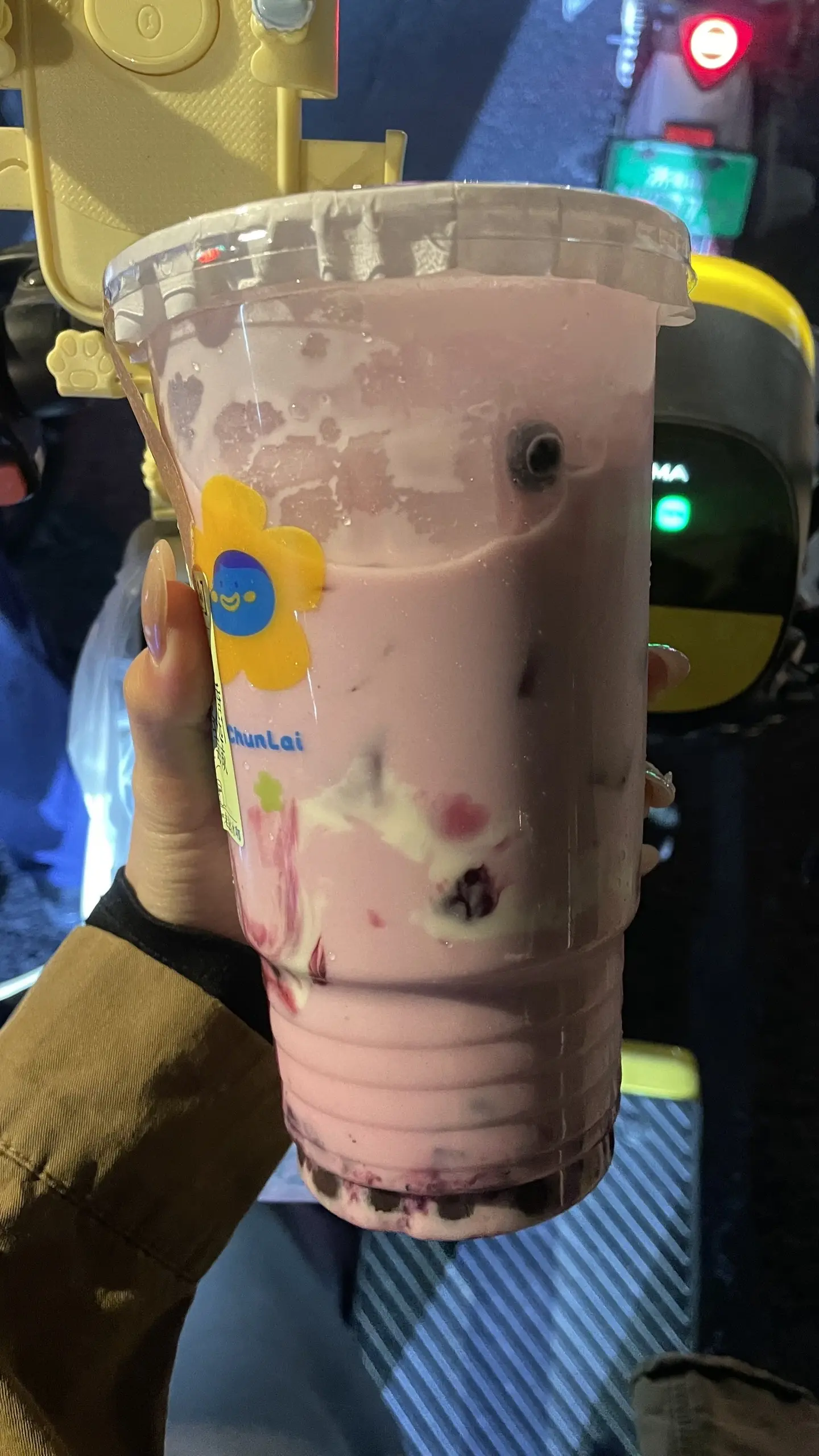 张凌赫我终于喝到你的同款奶茶了！