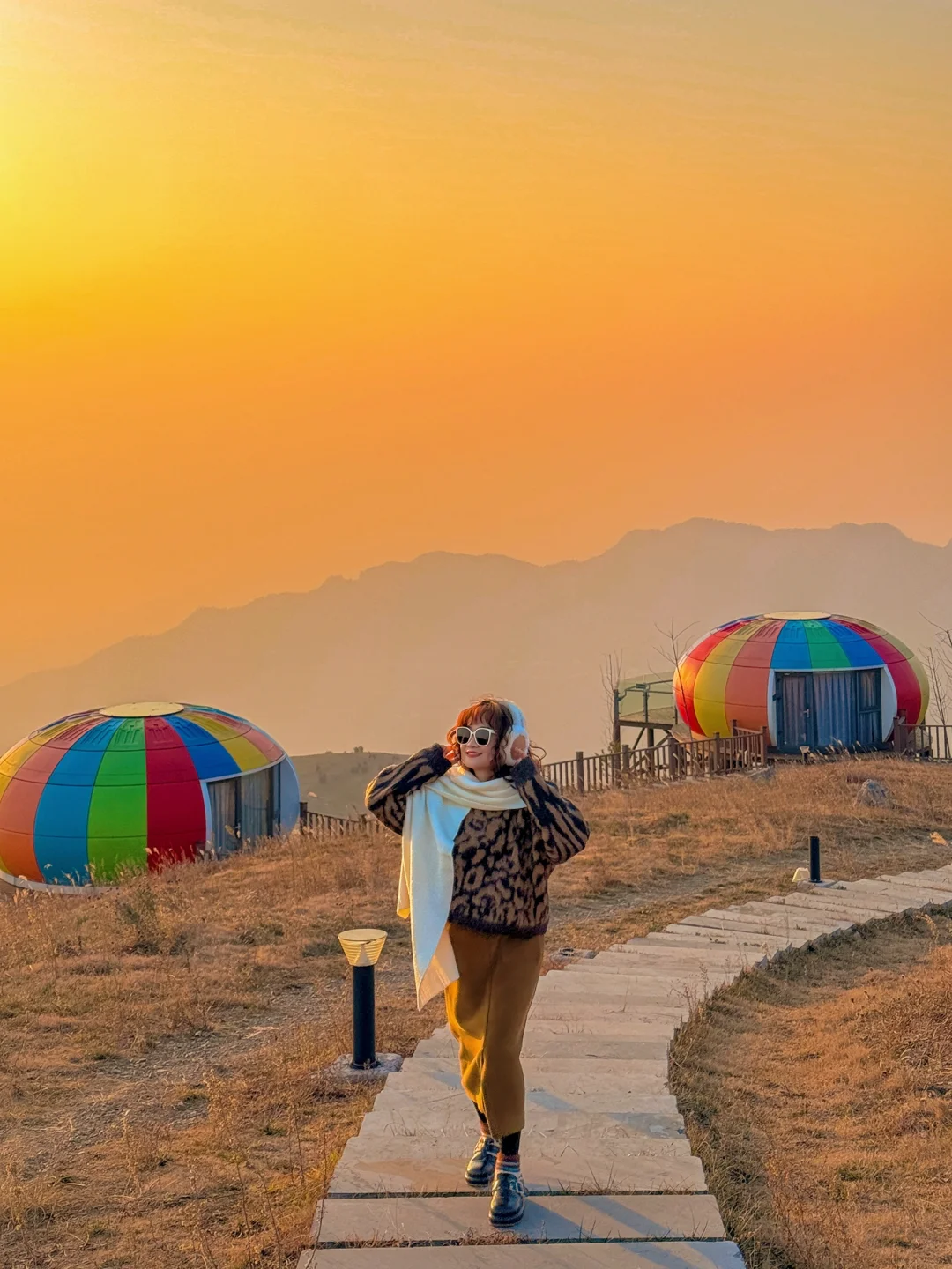 湖北阿勒泰也太美了😭，追落日玩滑雪🏂🏻