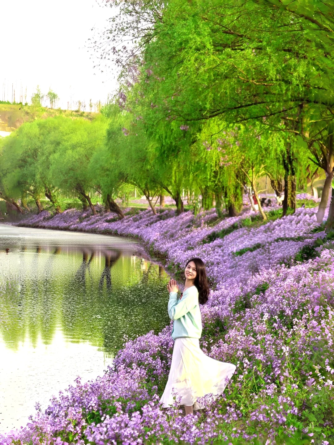 北京人民太chill了‼️沿河1km水岸花海露营