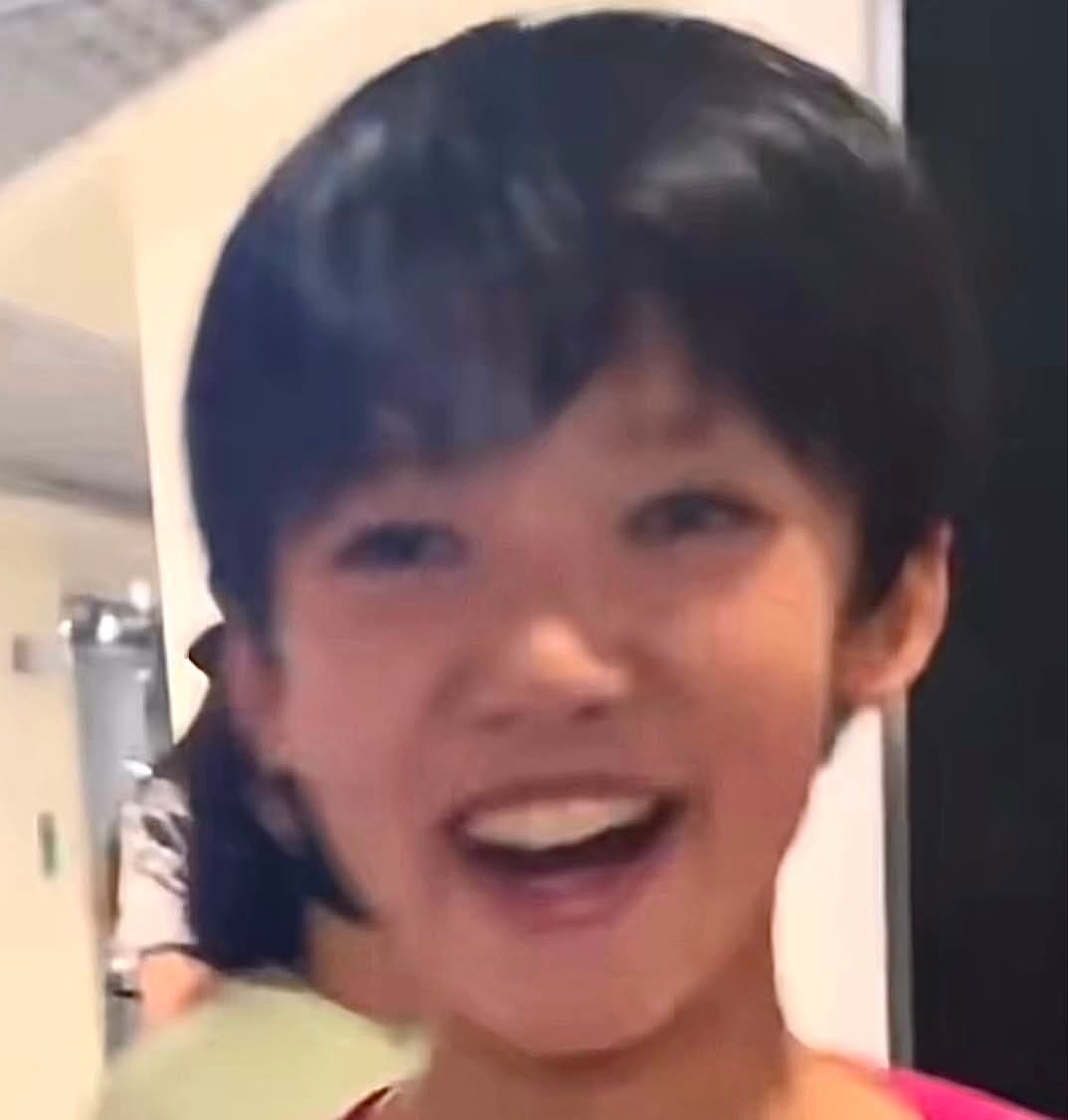 第一次闯祸时回国给你收拾烂摊子的张奕然
第n次闯祸时回国给你收拾烂摊子的猪已燃 ​