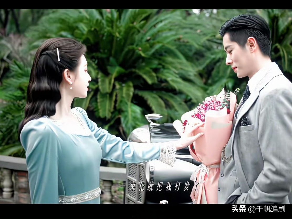 谁懂！玉簟秋这对暧昧氛围感直接封神✨
 
我说《玉簟秋》导演真的太会拿捏氛围感了！！
被郭宇欣和丞磊的这段对手戏反复拿捏，温柔暧昧的氛围感直接拉满，反复回看根本看不够😭
 
郭宇欣饰演的陶紫宜对着丞磊撒娇这段真的太绝了！
软糯又温柔的语气，带着一点点小委屈的腔调，没有刻意做作的感觉