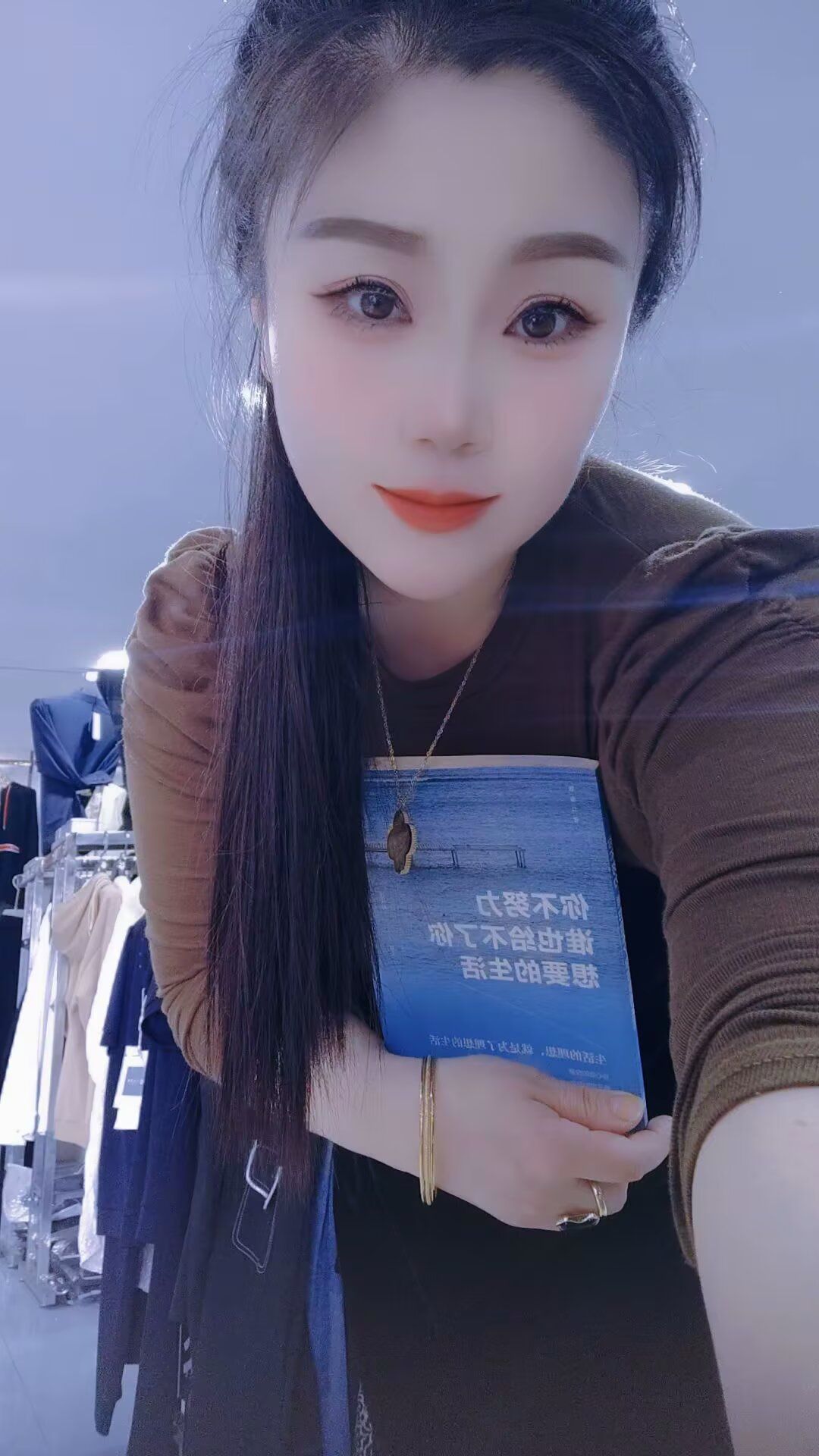 <p>情感共鸣 <!--{img:0}--></p><img src=...