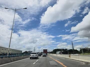 避开了强降雨区，目前路况天气都不错，停车在增城，顺便吃个桂味