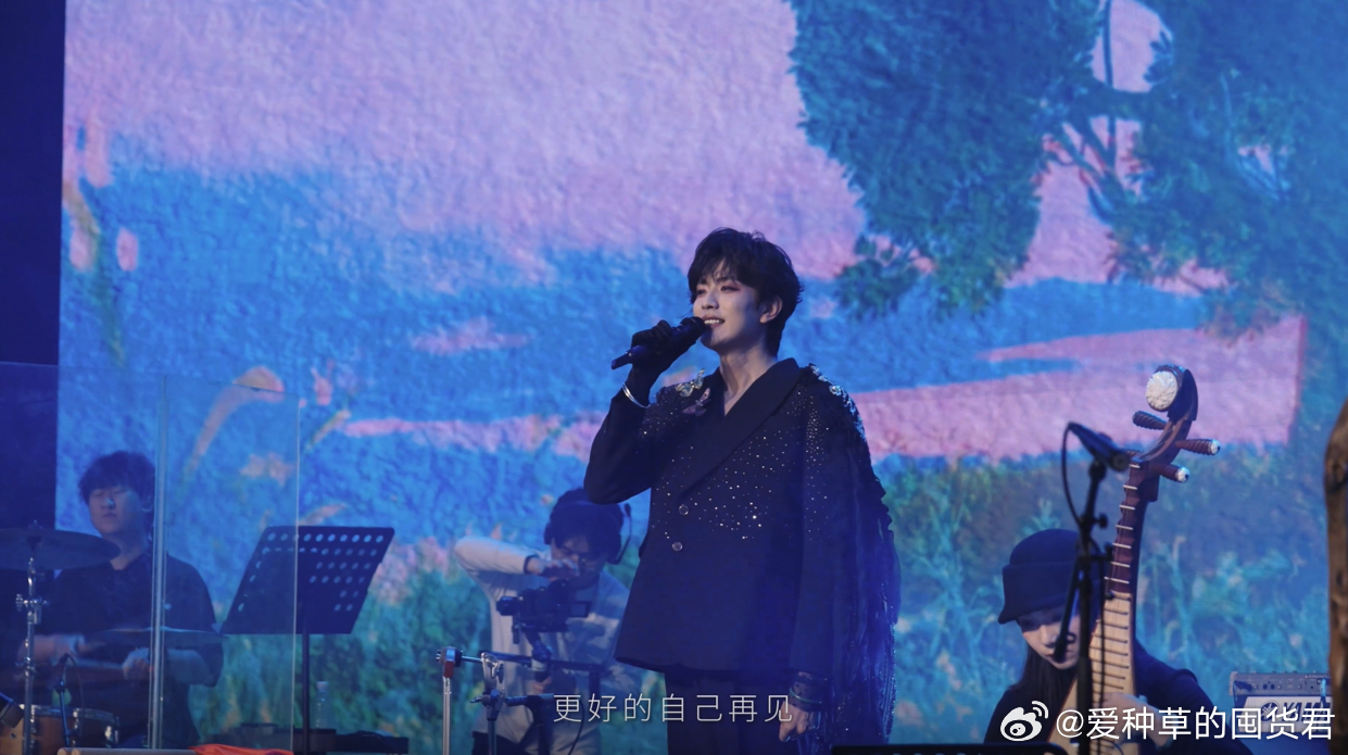 王敬轩舞台好用心准备、王敬轩粉丝这下舒服了摒弃敷衍应付的快餐创作模式...