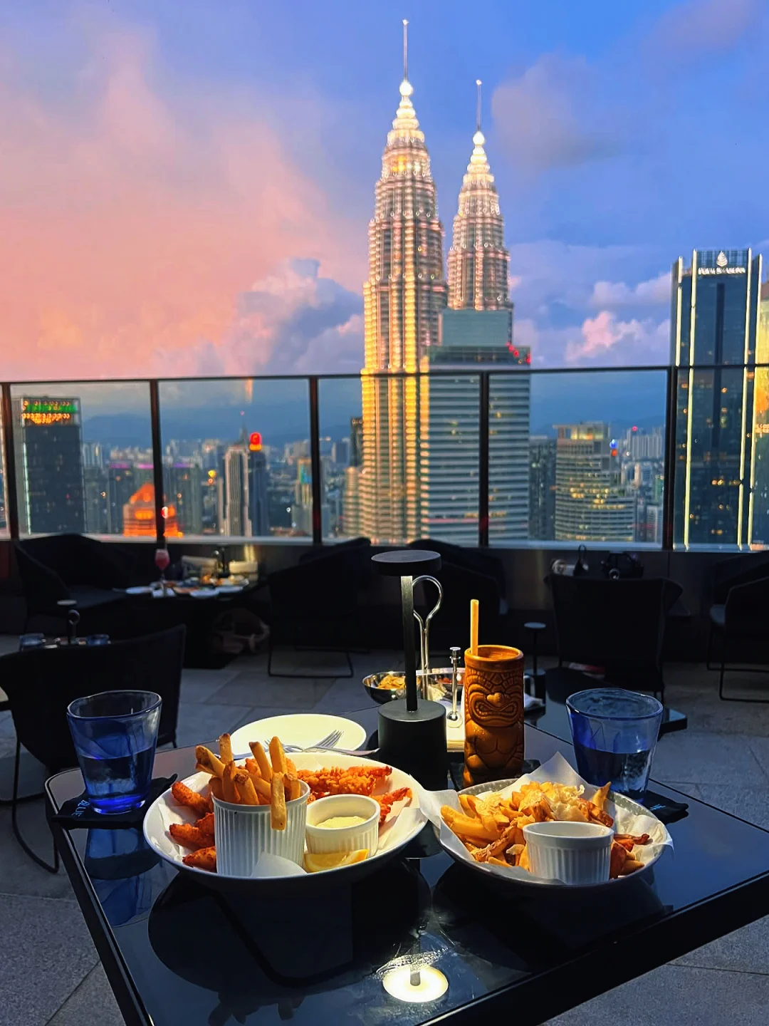 吉隆坡双子塔view酒店！楼上是超火Sky bar